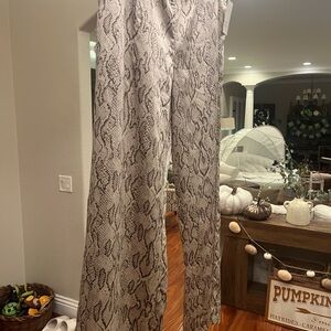 Women’s Snakeskin print, lightweight, pull on, mid rise pants